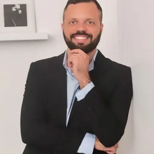 Renan Puléo Barela, psicólogo responsável técnico, CRP 06/147711